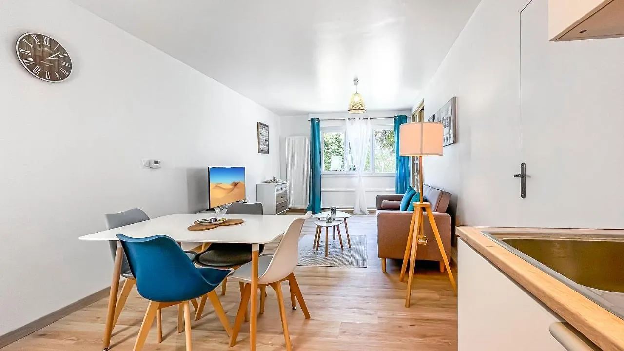 Homey Everyday - New / Free Parking Annemasse 0*,  France
