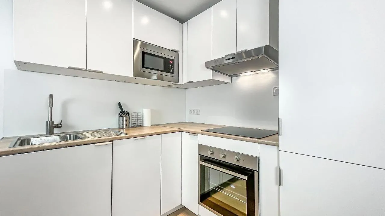 Homey Everyday - New / Free Parking Annemasse Apartment